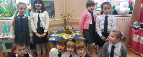 Dzieci z oddziału przedszkolnego przygotowują się do Świąt Wielkanocnych